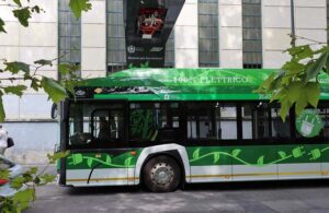 electric buses 