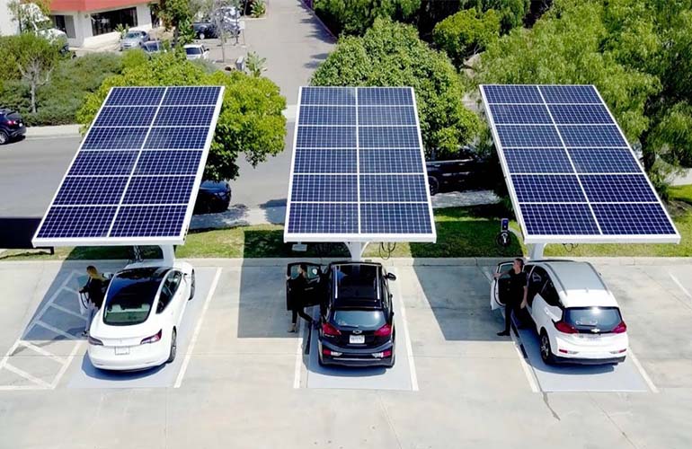 First of its Kind Solar Powered EV Charging Plaza Unveiled in Ladakh ...