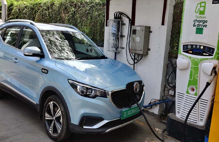 EV Charging Points to be Installed at Every Major Stations of India ...