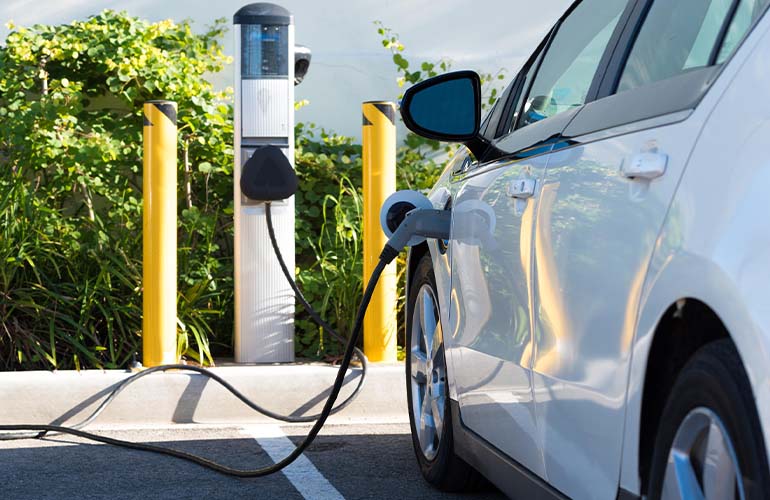 6 Fast EV Charging Stations Installed at Mumbai Airport - EVMechanica