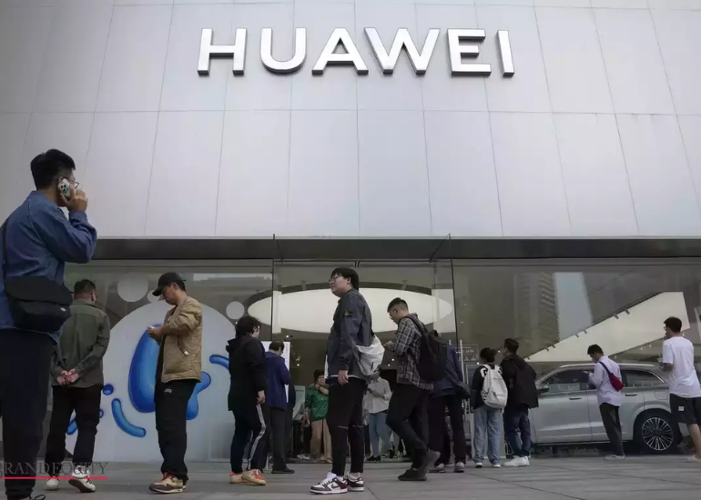 Huawei Eyes Smart Car Stake Sale to Mercedes-Benz and Audi