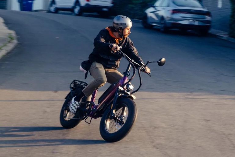 Juiced JetCurrent Foldable E-Bike Drops to $2,074 for Anniversary