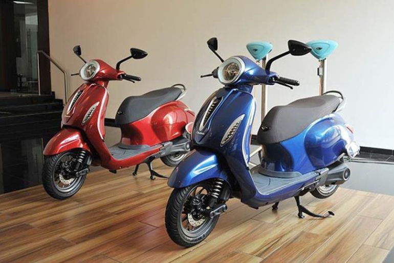 Chetak Electric scooter bookings reach 20,000 in July 2024