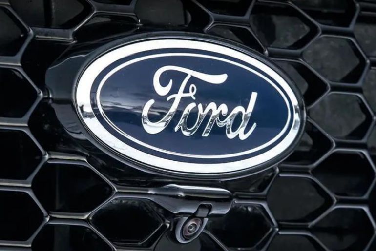 Ford EV plans in slow lane as it looks three-row SUV says Report