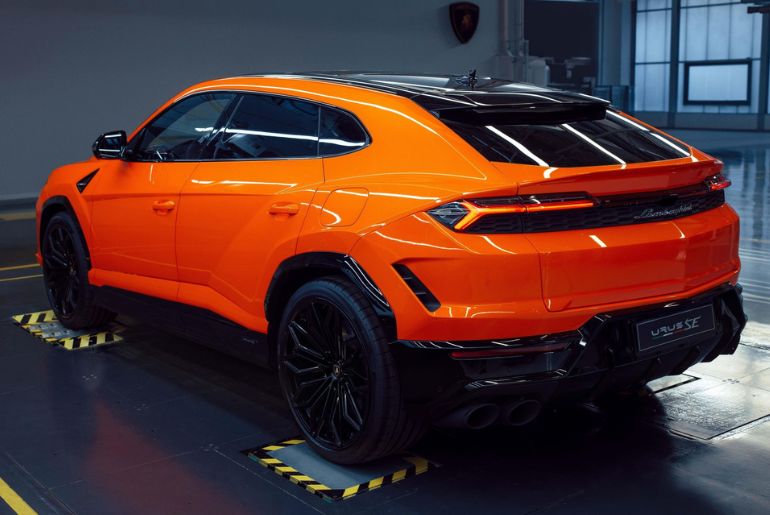 Lamborghini Urus SE priced in India at Rs 4.57 crore