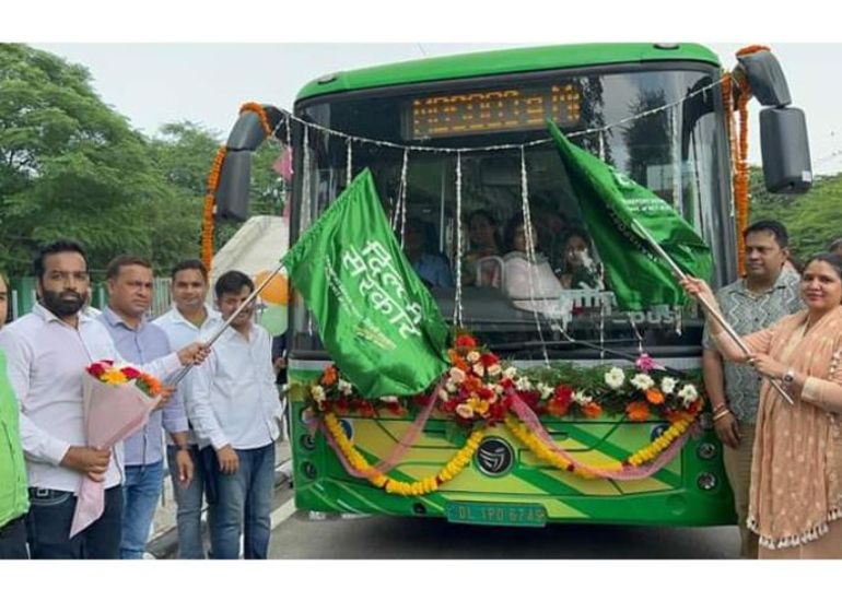 PMI Electro Mobility Unveils Delhi’s Electric 'Mohalla Buses'