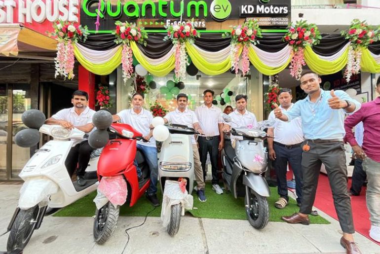 Quantum Energy Inaugurates new EV showroom in Gorakhpur