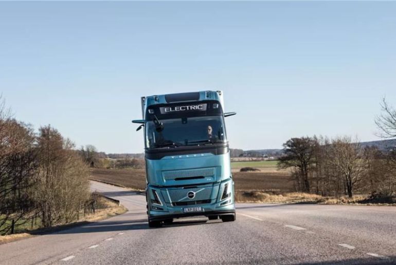 Volvo bags order for 300 electric trucks from DSV