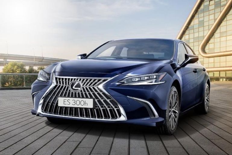 Lexus India launches the ES Luxury Plus Edition.