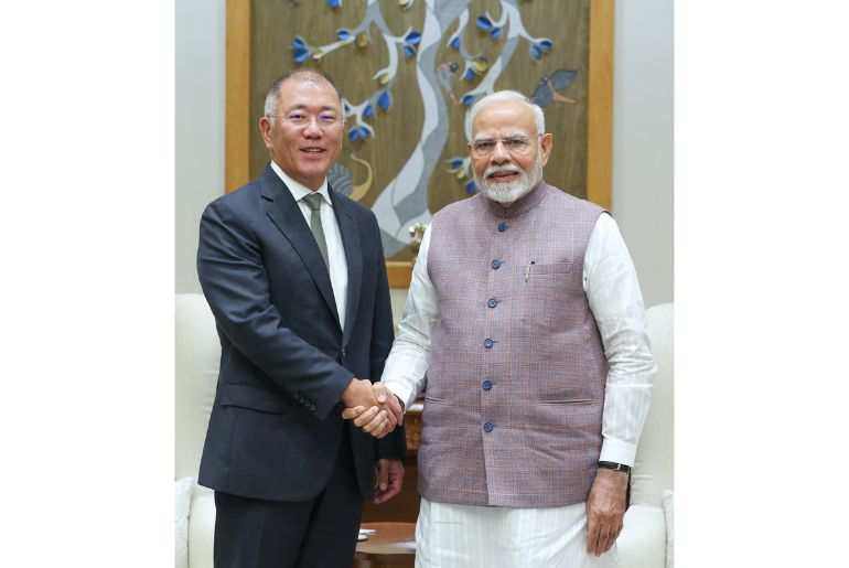 Hyundai’s Euisun Chung Meets PM Modi on Future Mobility