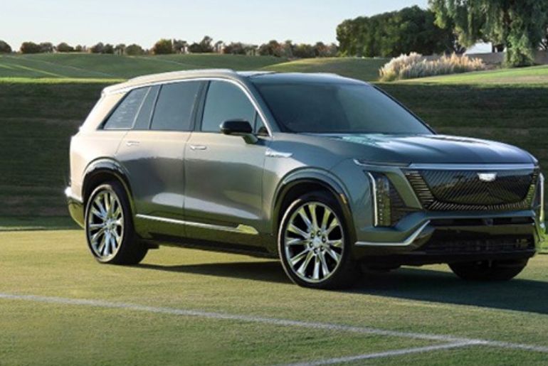 Cadillac Unveils 2026 VISTIQ: Luxury Three-Row Electric SUV