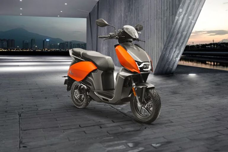 Hero MotoCorp Expands E-Scooter Lineup with Vida V2