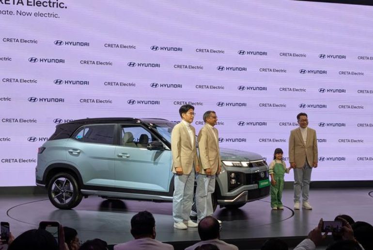 Hyundai unveils Creta EV Price at Bharat Mobility Expo